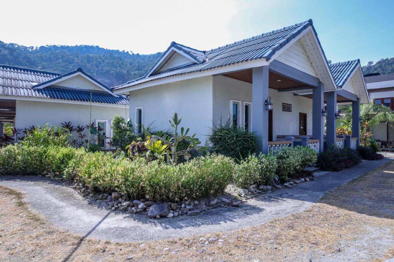 Ayer Hangat Oyo 89679 Dream Garden Resort מראה חיצוני תמונה